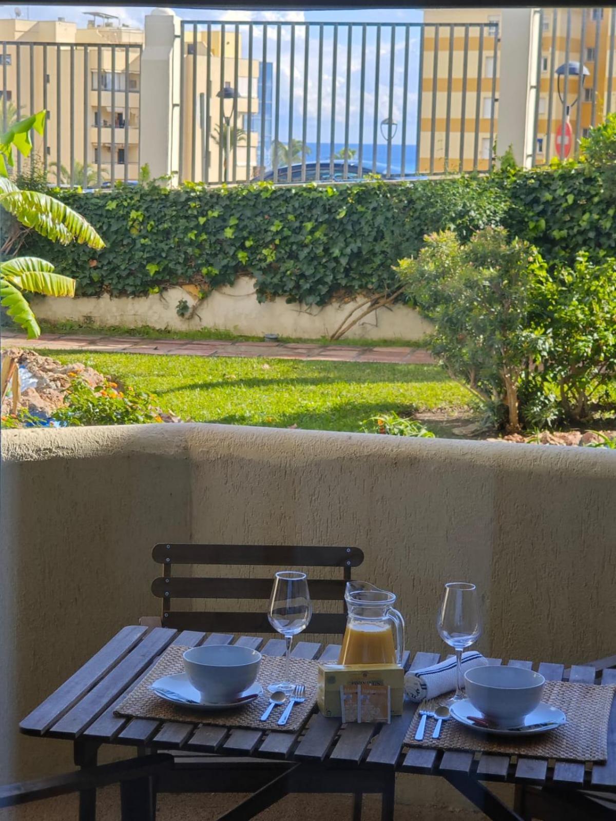 Casa Oasis BENALBEACH Benalmádena Exterior foto